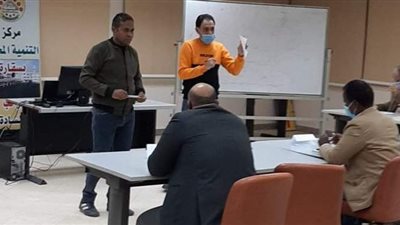 تدريب العاملين بالمحليات على استخدام تكنولوجيا المعلومات