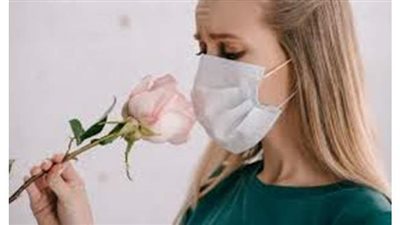 هل فقدان حاسة الشم والتذوق فقط من اعراض كورونا؟.. خبراء يجيبون