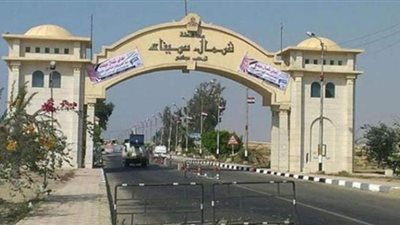 بعد استغاثات المواطنين.. نقل مقلب قمامة بعيداً عن الكتلة السكانية غرب العريش