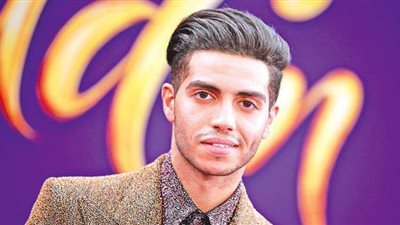 مينا مسعود في أول بطولة مصرية