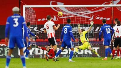 ليستر سيتي يخطف فوزا قاتلا على شيفيلد بالدوري الإنجليزي