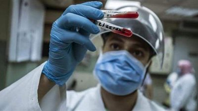 بريطانيا تطرح لقاح كورونا الثلاثاء