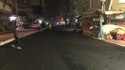 رصف شارع المجنونة ببولاق وإغلاق 10 محال بكرداسة