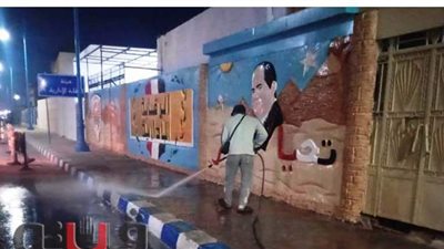 رئيس مدينة مطروح يقود حملة لتطهير الشوارع للوقاية من كورونا | صور