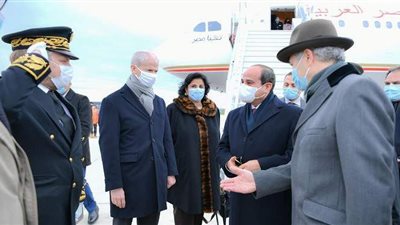 السيسي: نحرص على تدعيم الشراكة الإستراتيجية الممتدة مع فرنسا