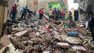 إصابة ٦ أشخاص ونفوق ١٢ رأس ماشية في انهيار منزل بأسيوط
