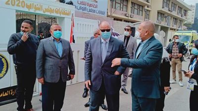 محافظ القاهرة يؤكد انتظام جميع اللجان الانتخابية في جولة الإعادة | صور