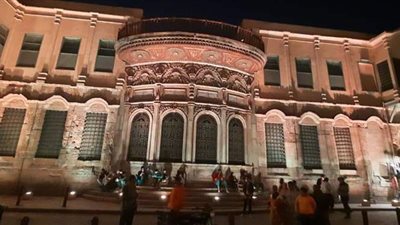 السياحة تنتهي من المرحلة الأولى لمشروع تطوير أنظمة الإضاءة الليلية بشارع المعز