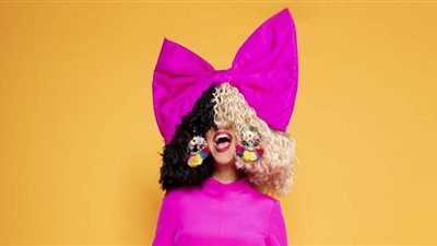 بعد أزمتها الأخيرة.. ظهور سيا بأغنية 