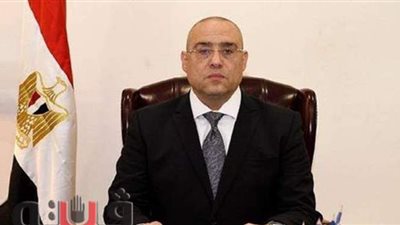 وزير الإسكان يناقش منظومة إصدار تراخيص البناء والإجراءات اللازمة على مستوى الجمهورية