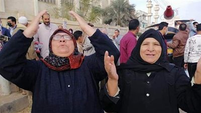 السيدات يتصدرن المشهد الانتخابي في جولة الإعادة بالدقهلية | صور