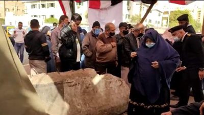 بالكمامات.. كبار السن يتصدرون المشهد الانتخابي في الأميرية | فيديو