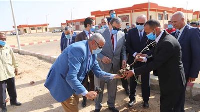 وزير القوى العاملة  يشارك في زراعة 520 شجرة على 3 أفدنة  بمركز تدريب 