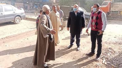 نائب محافظ الجيزة يتفقد عزبة مدكور بأبو النمرس |صور