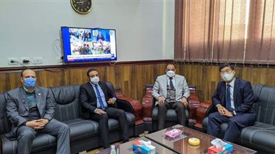 رئيس جامعة بني سويف التكنولوجية يستقبل مدير وكالة 