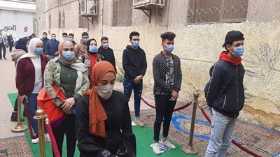 إقبال كثيف في الساعات الأولى بانتخابات النواب