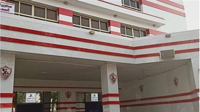 إزالة  لافتات مرتضى منصور  من نادي الزمالك