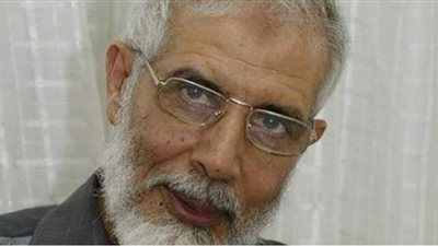 تعذر حضوره.. غياب محمود عزت  عن أولى جلسات إعادة محاكمته