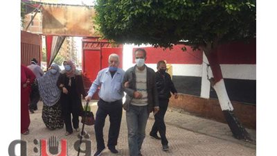 إقبال كبار السن على لجان جولة الإعادة للمرحلة الثانية بانتخابات النواب في الدقهلية | صور