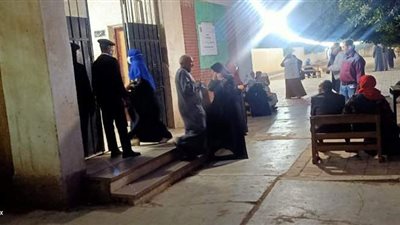 كبار السن يتصدرون المشهد في جولة الإعادة بانتخابات النواب بدائرة قليوب والقناطر الخيرية | صور