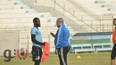 اجتماع بين خالد عيد وموسيس في نهاية مران المحلة | صور