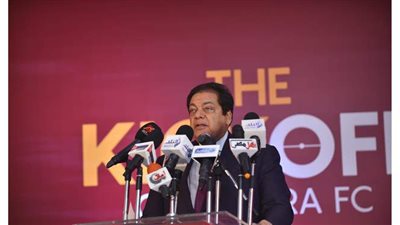 أبو العينين يكشف مشوار سيراميكا ودوره مع الفريق |  صور