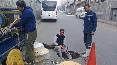 تطهير شبكة الصرف الصحي بحي جنوب الجيزة| صور