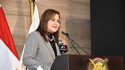 وزيرة التخطيط: تنفيذ 37 مشروعاً تنمويا بقطاع البترول بتكلفة 431 مليار جنيه