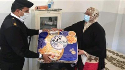 وفود من ضباط  الشرطة يزورون دور رعاية المسنات بالمحافظات