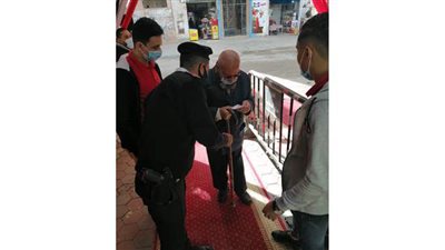 كبار السن يتصدرون المشهد الانتخابي في دار السلام | صور