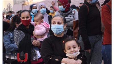 استمرار توافد الناخبين على لجان القاهرة في جولة الإعادة بانتخابات النواب | صور