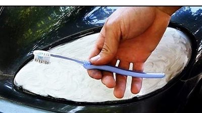 وفر فلوسك.. أرخص طرق لإزالة إصفرار مصابيح السيارة