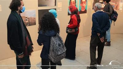 افتتاح معرض 