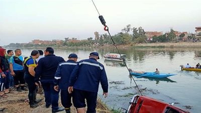 إصابة ٥ أفراد بينهم طفلة في حادث انقلاب سيارة بالرياح التوفيقي بالقليوبية