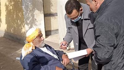 قاضي يخرج لقعيد حرص على التصويت في جولة الإعادة  لانتخابات النواب بالدقهلية