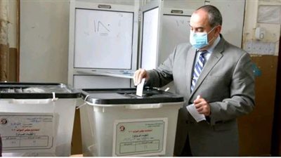 الحصر العددي لأصوات المرشحين باللجنة 18 بدائرة المعصرة وحلوان والتبين و15 مايو