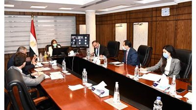 وزيرة  التخطيط تلتقي ممثلي منظمة التعاون الاقتصادي والتنمية OECD بمشاركة 33 سفيرا