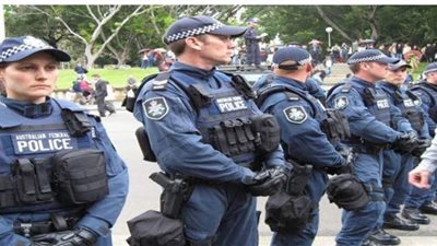 الشرطة الأسترالية تعتقل شابا يشتبه بتحضيره لهجوم