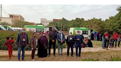 صحة المنيا تقدم الخدمات الطبية لـ 1746 مواطنا خلال قافلة طبية