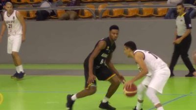 ناشئو السلة يلتقي غينيا على برونزية البطولة الأفريقية