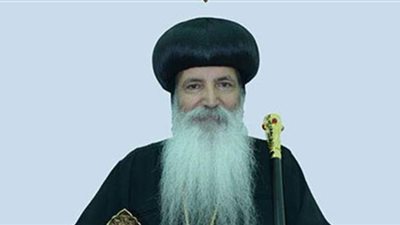 الأنبا إسحق يدشن مذابح كنيسة القديسين بكوم غريب بمدينة طما