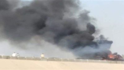 إخماد حريق شب في سيارة نقل بالطريق الحر بالقليوبية