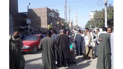 مخالفات الانتخابات البرلمانية.. أنصار مرشحين خاسرين يقطعون الطرق.. إطلاق النار على مرشح بالفيوم.. وأطفال ضحايا سيارات الدعاية