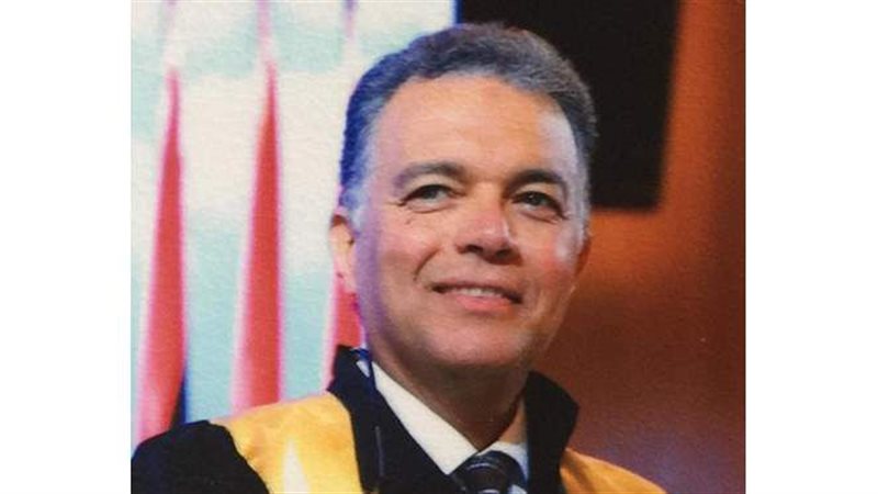 الدكتور هشام عرفات