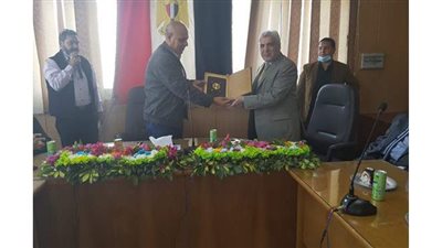 جهاز دمياط الجديدة يكرم موظفي المعاش