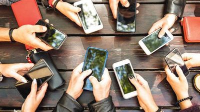 تقارير تكشف تعافي سوق الهواتف الذكية ونسب المبيعات لكل شركة