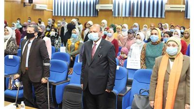 جامعة جنوب الوادي تنظم حفل ختام مناهضة العنف ضد المرأة | صور