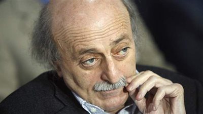 جنبلاط يسخر من تشكيل الحكومة اللبنانية المرتقبة