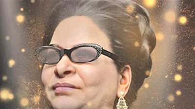 نظارات أم كلثوم كانت مطعمة بالألماس.. ولهذا السبب اشتهرت بالمنديل | فيديو