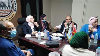 نائب محافظ القاهرة توجه برفع إشغالات معارض السيارات